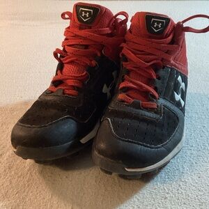 Under Armour Kids' Red and Black Baseball Cleats